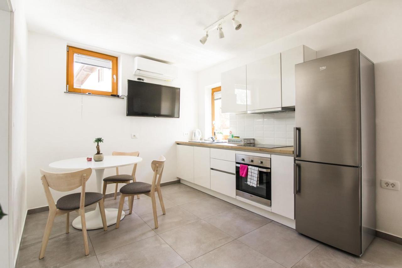 Pr' Petrcu Apartment Tolmin Exterior photo